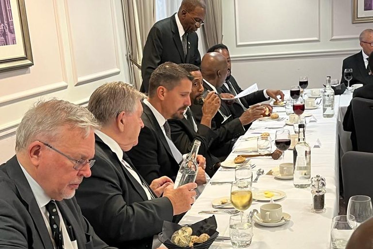 Brethren at the festive board, Egyptian Lodge No.27